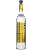 Stolichnaya Gold premium Russian vodka bottle image.