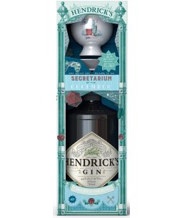Hendrick's Gin with Tea Cup